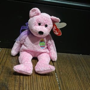 TY Beanie Baby named Eggs April 23,2000